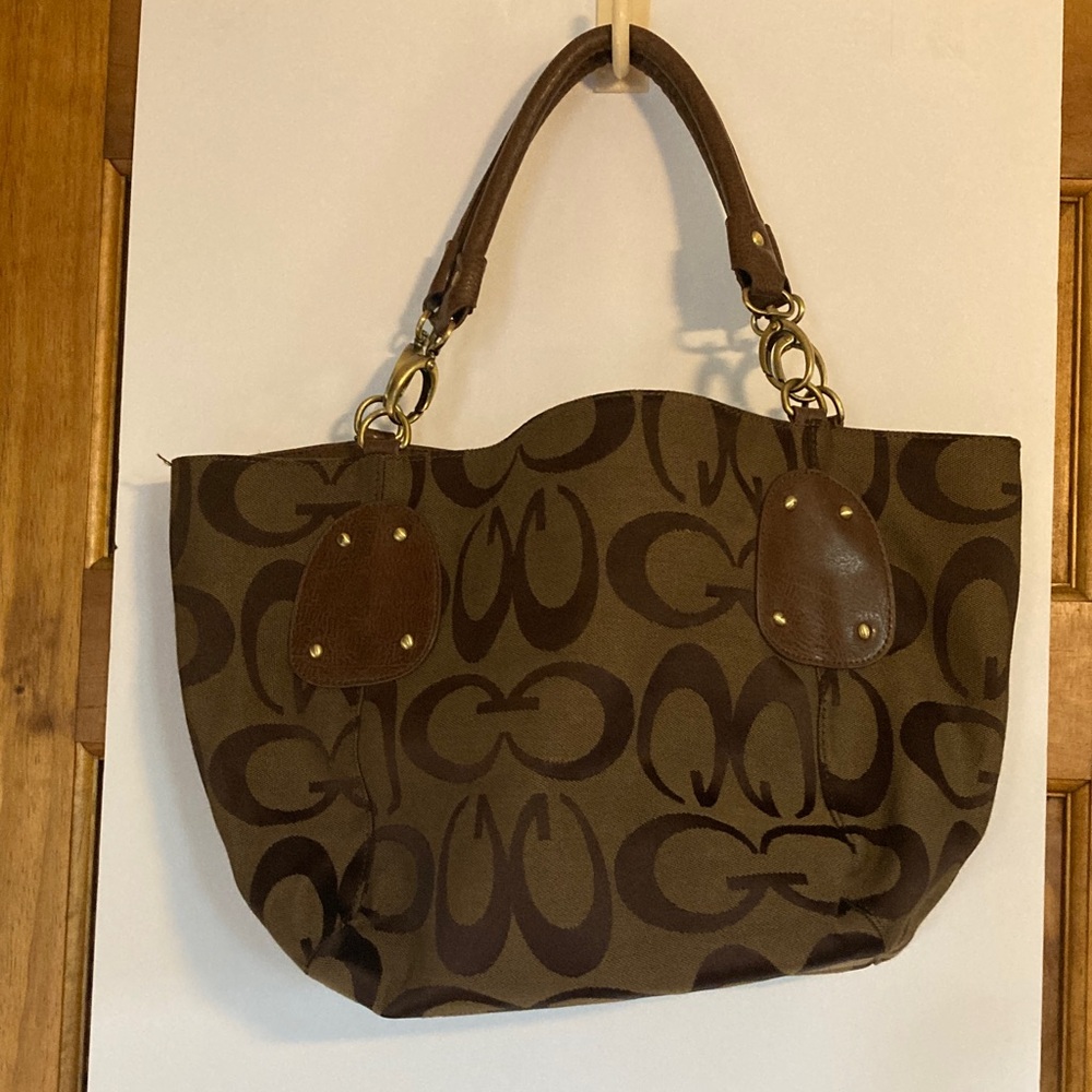 Elegant Brown Patterned Purse